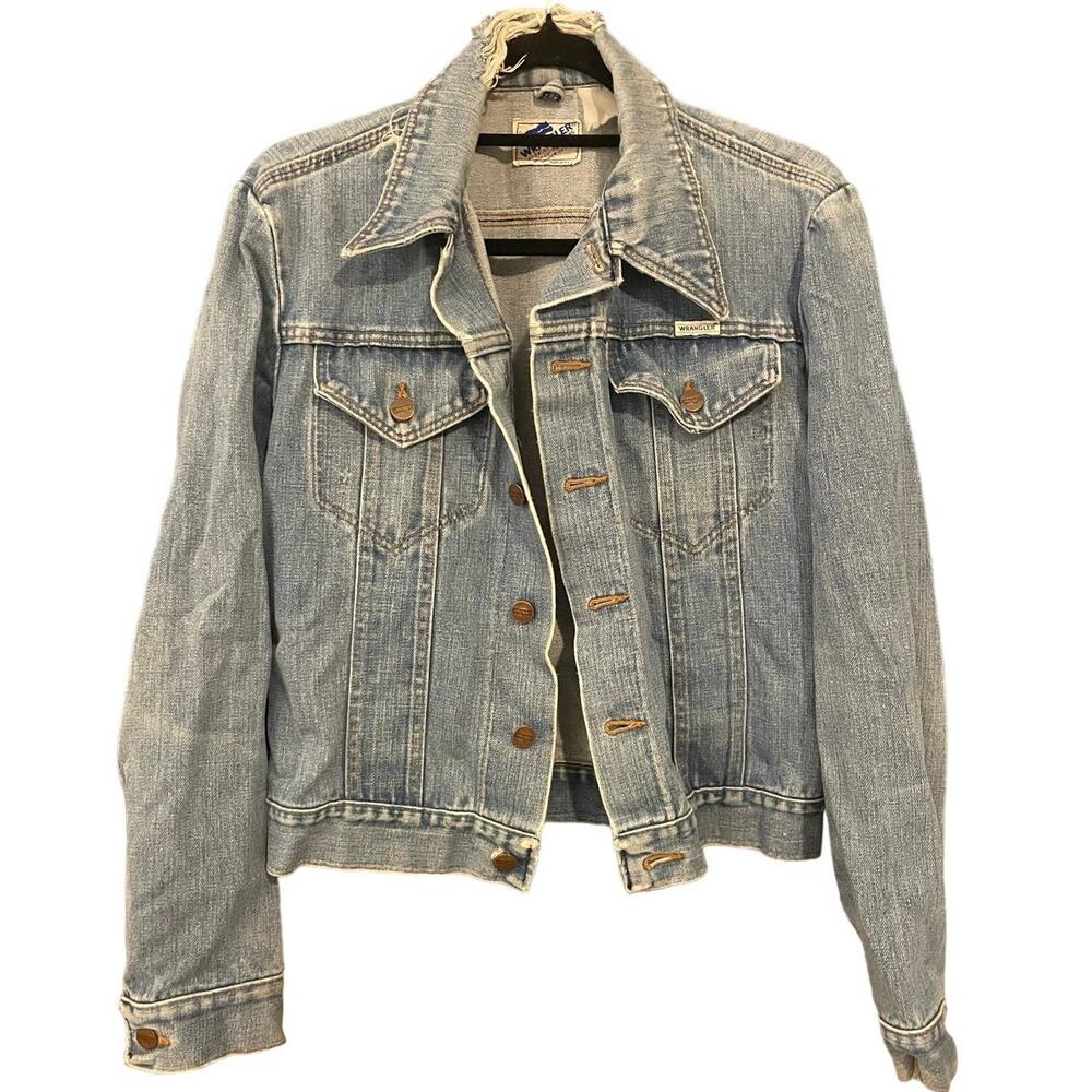Vintage 80s Wrangler Beautifully Distressed Denim Jacket Women’s Medium